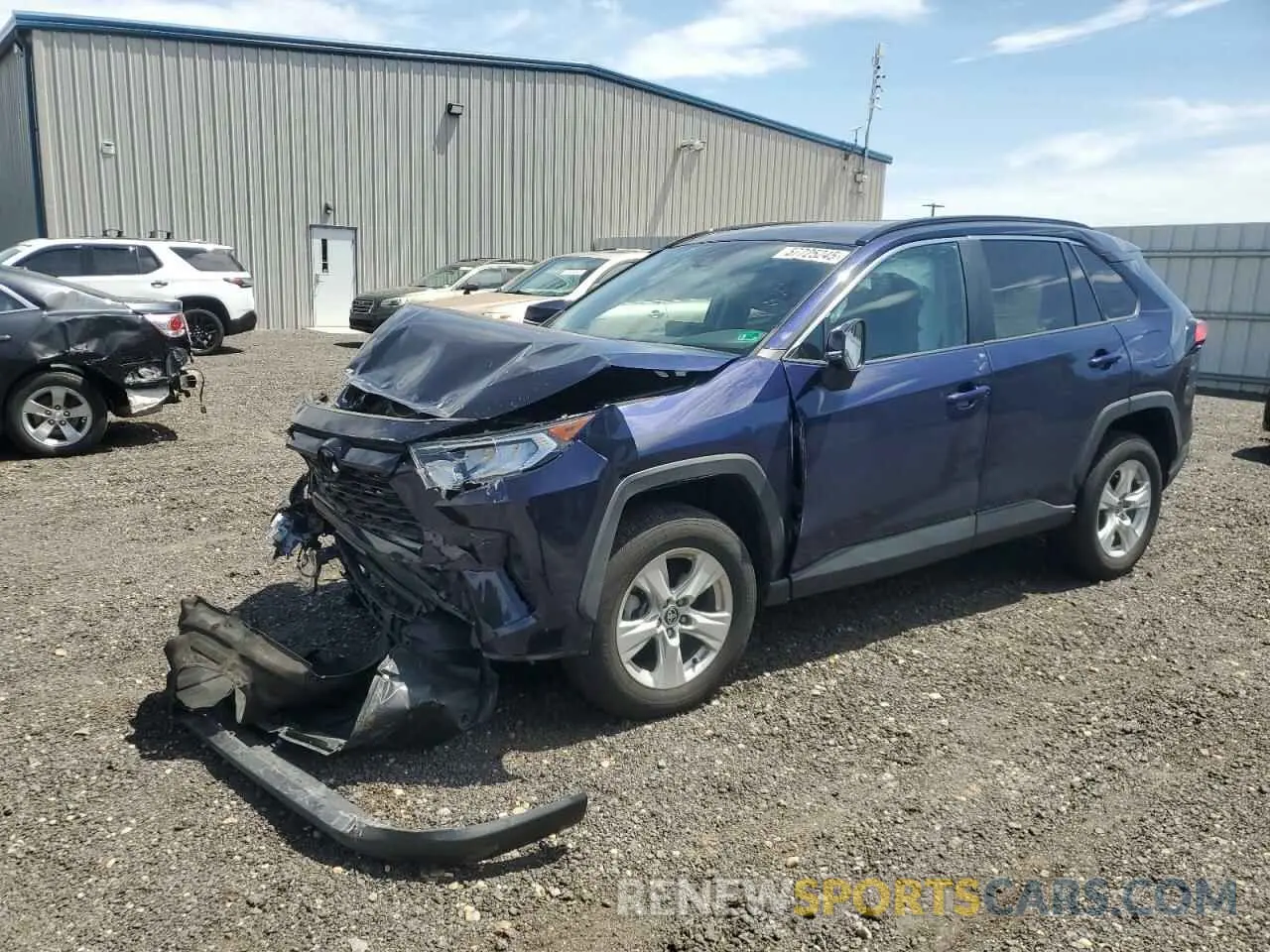 1 Photograph of a damaged car 2T3P1RFV8MW191624 TOYOTA RAV4 2021