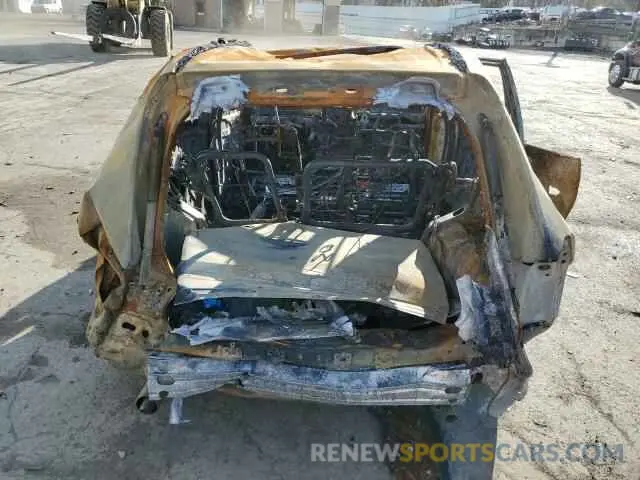 6 Photograph of a damaged car 2T3P1RFV8MW210821 TOYOTA RAV4 2021