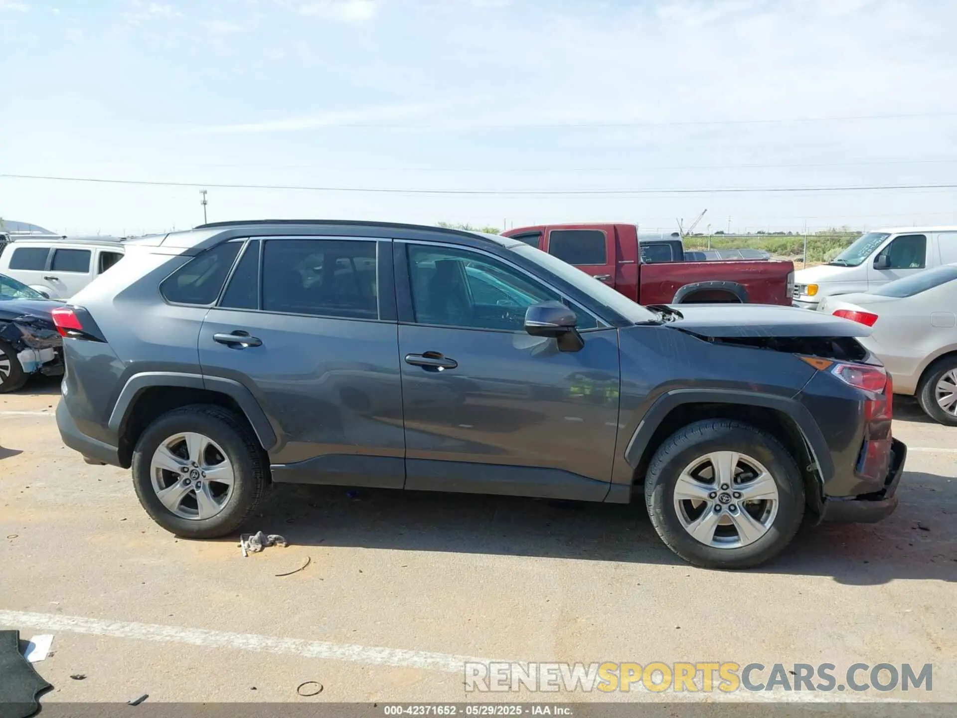 12 Фотография поврежденного автомобиля 2T3P1RFV9MC150811 TOYOTA RAV4 2021