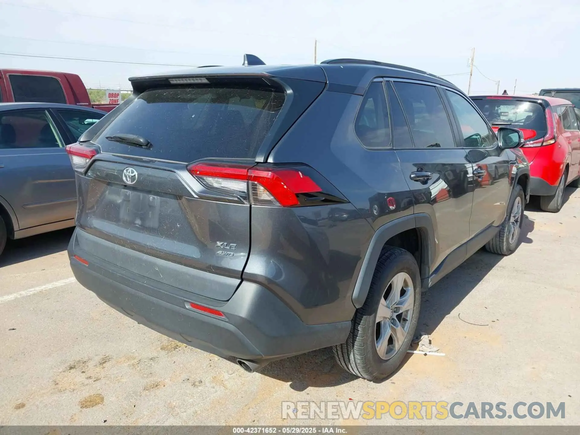 4 Фотография поврежденного автомобиля 2T3P1RFV9MC150811 TOYOTA RAV4 2021