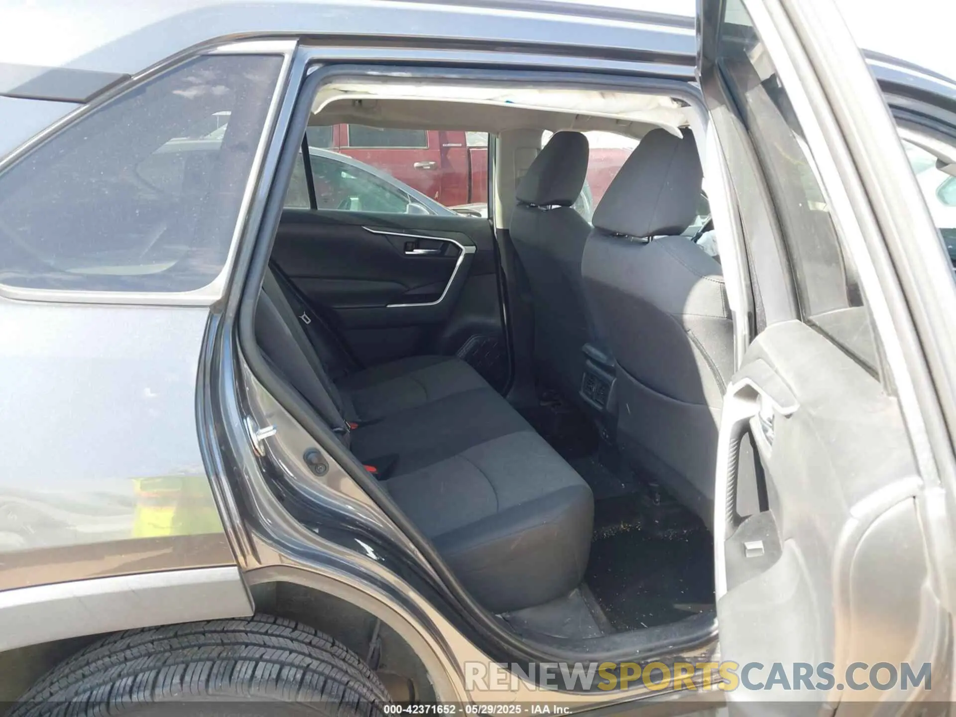 8 Фотография поврежденного автомобиля 2T3P1RFV9MC150811 TOYOTA RAV4 2021