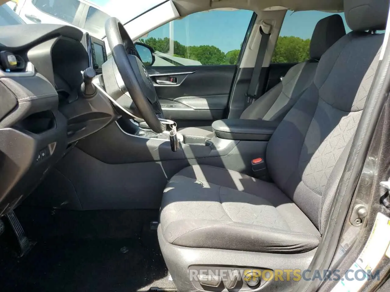7 Photograph of a damaged car 2T3P1RFV9MC180908 TOYOTA RAV4 2021