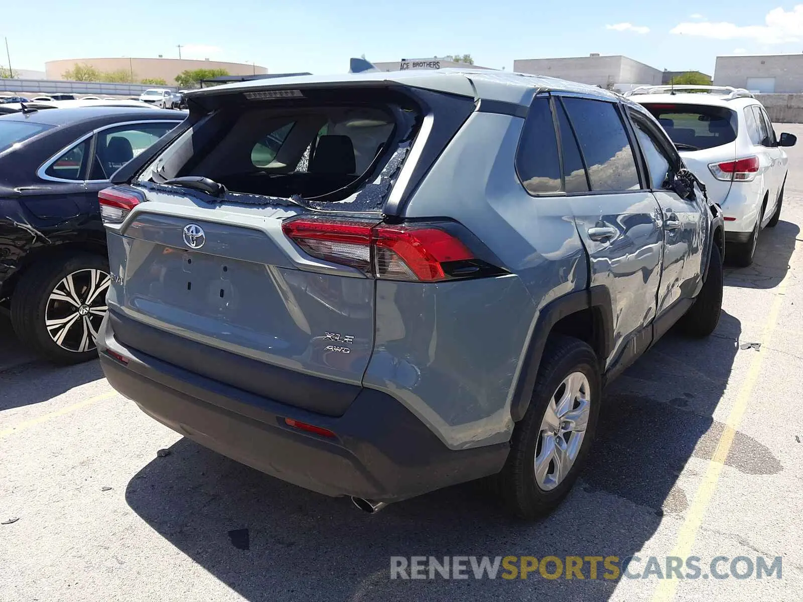 4 Photograph of a damaged car 2T3P1RFV9MW179644 TOYOTA RAV4 2021
