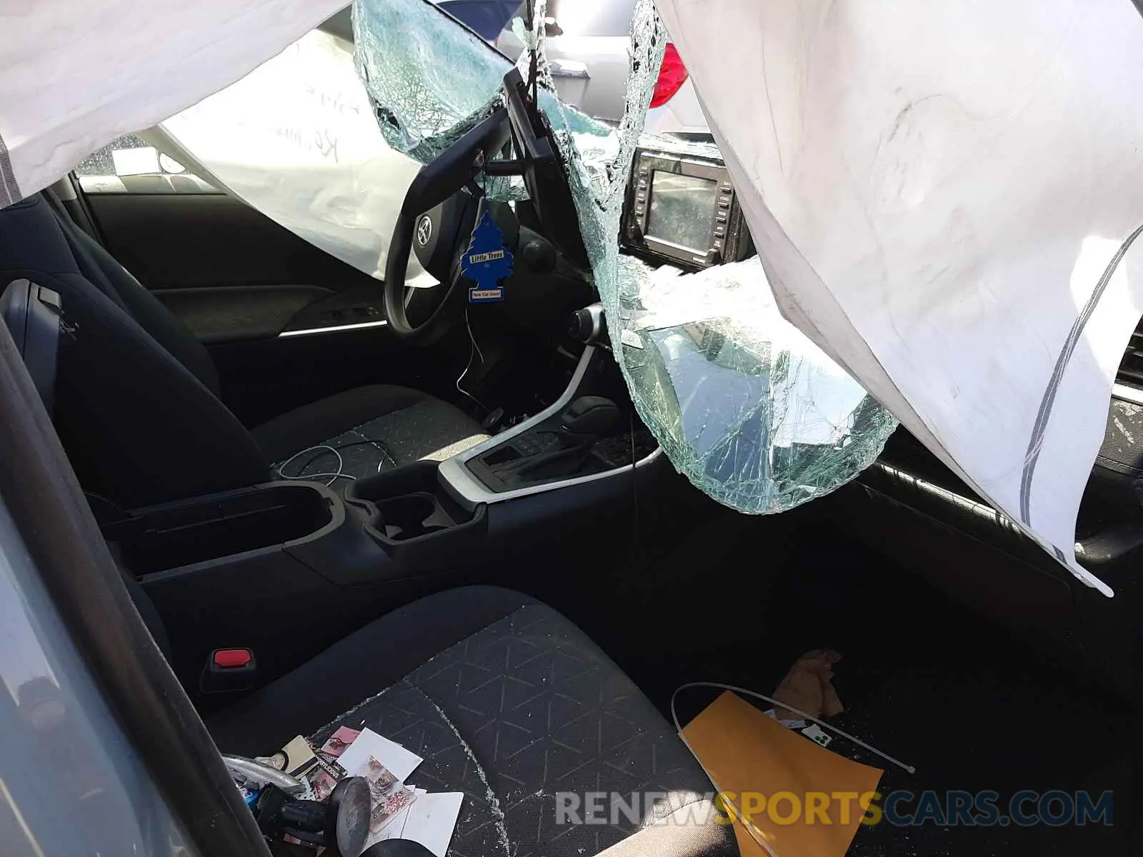 5 Photograph of a damaged car 2T3P1RFV9MW179644 TOYOTA RAV4 2021