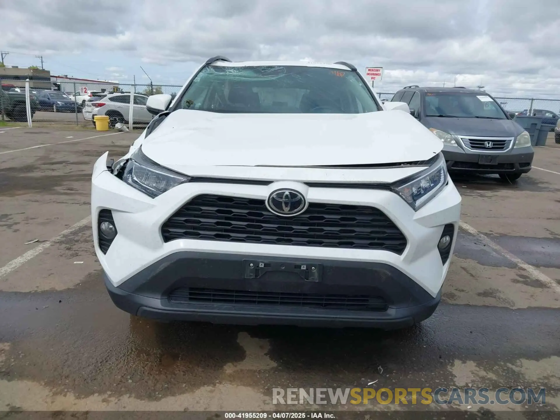 11 Photograph of a damaged car 2T3P1RFV9MW185380 TOYOTA RAV4 2021
