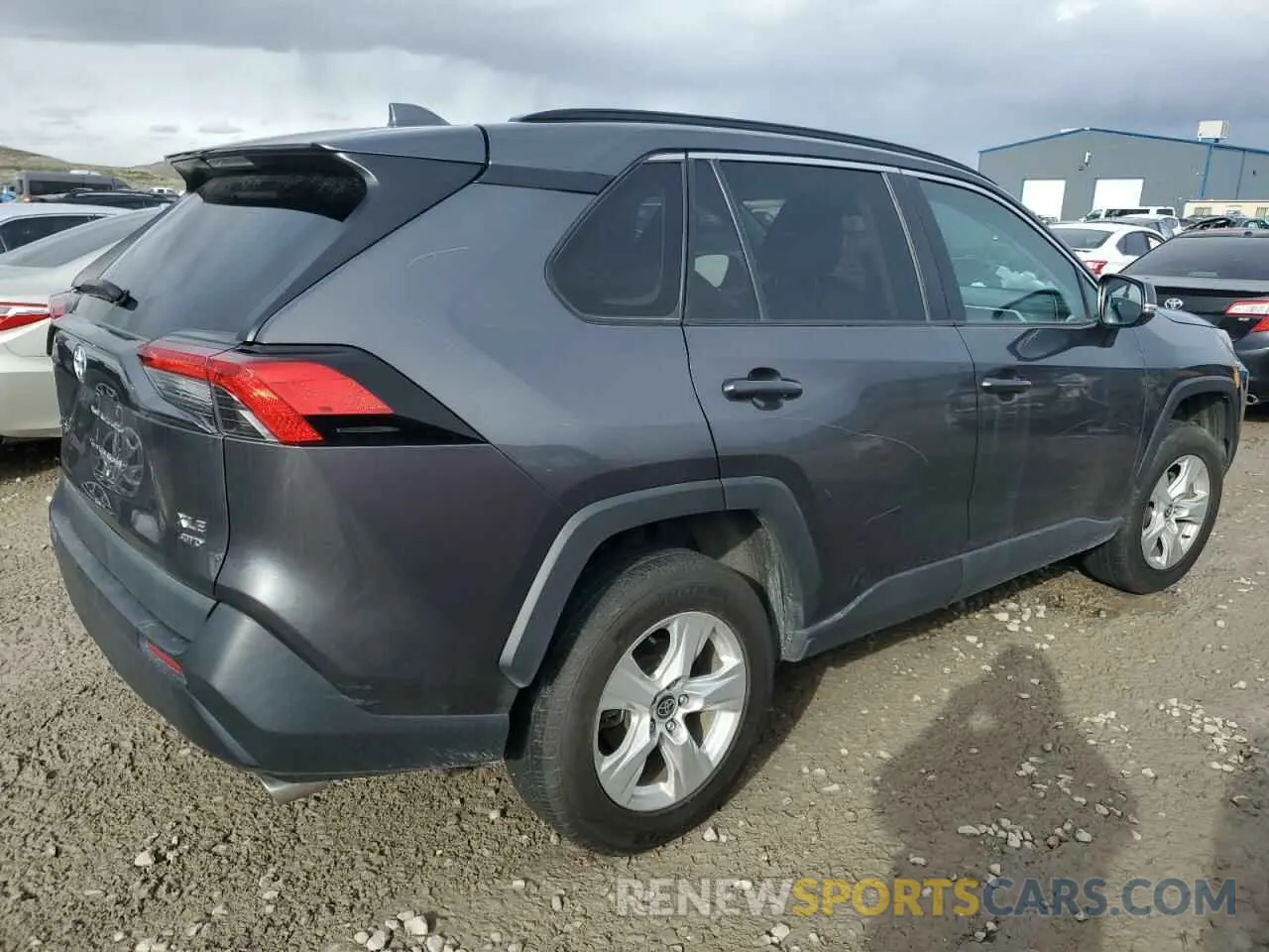 3 Photograph of a damaged car 2T3P1RFV9MW205594 TOYOTA RAV4 2021