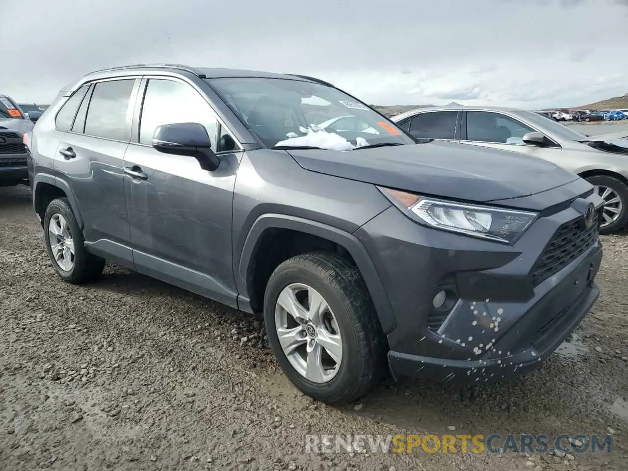 4 Photograph of a damaged car 2T3P1RFV9MW205594 TOYOTA RAV4 2021