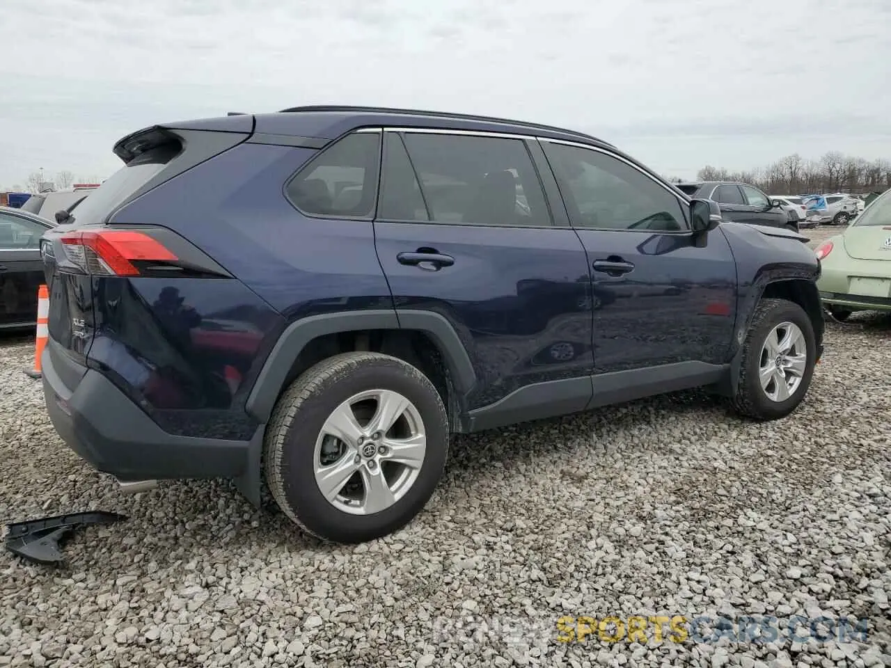 3 Photograph of a damaged car 2T3P1RFV9MW210942 TOYOTA RAV4 2021