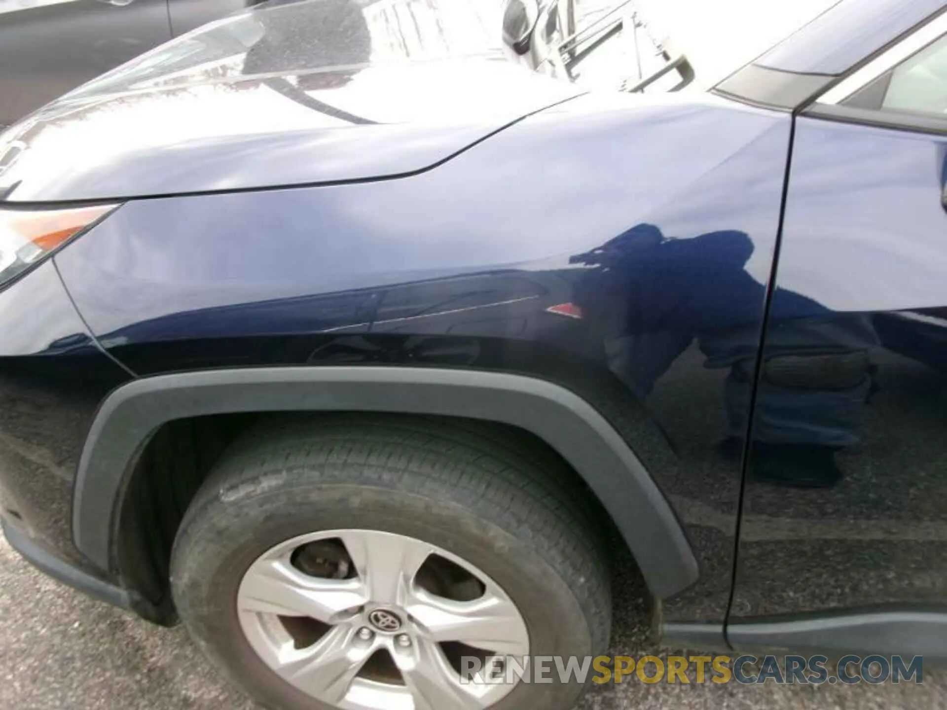 10 Photograph of a damaged car 2T3P1RFV9MW225022 TOYOTA RAV4 2021