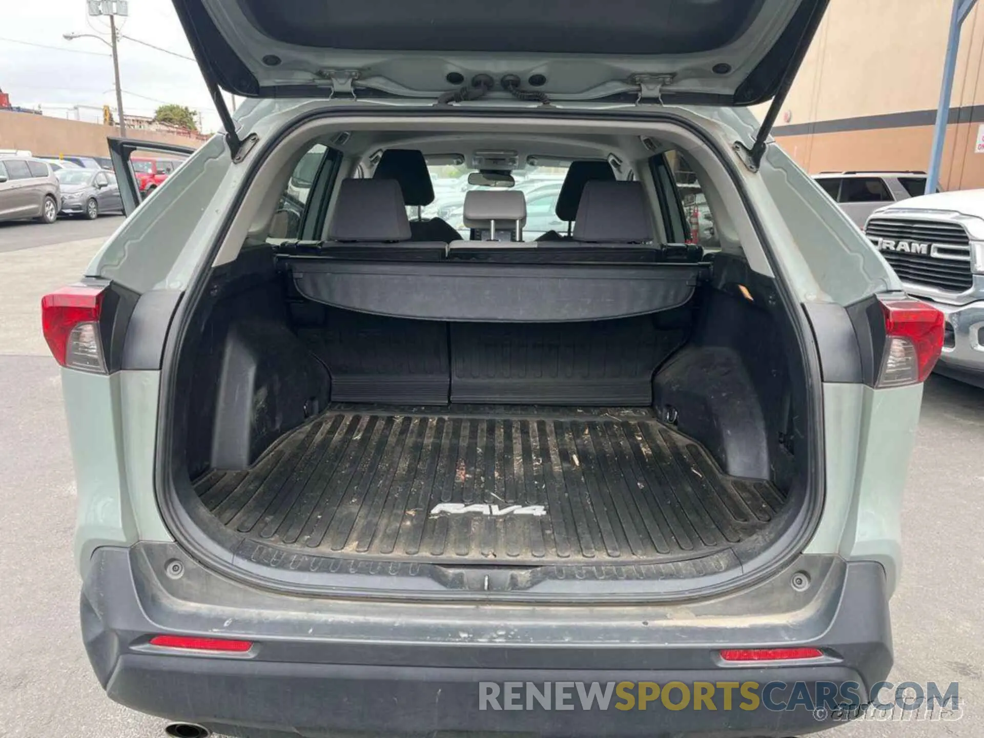 10 Фотография поврежденного автомобиля 2T3P1RFV9MW225666 TOYOTA RAV4 2021