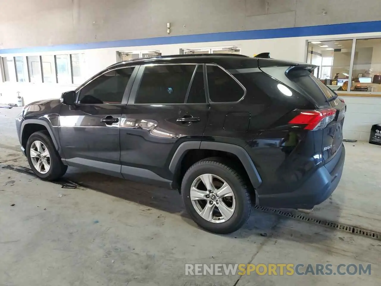 2 Фотография поврежденного автомобиля 2T3P1RFVXMC165334 TOYOTA RAV4 2021