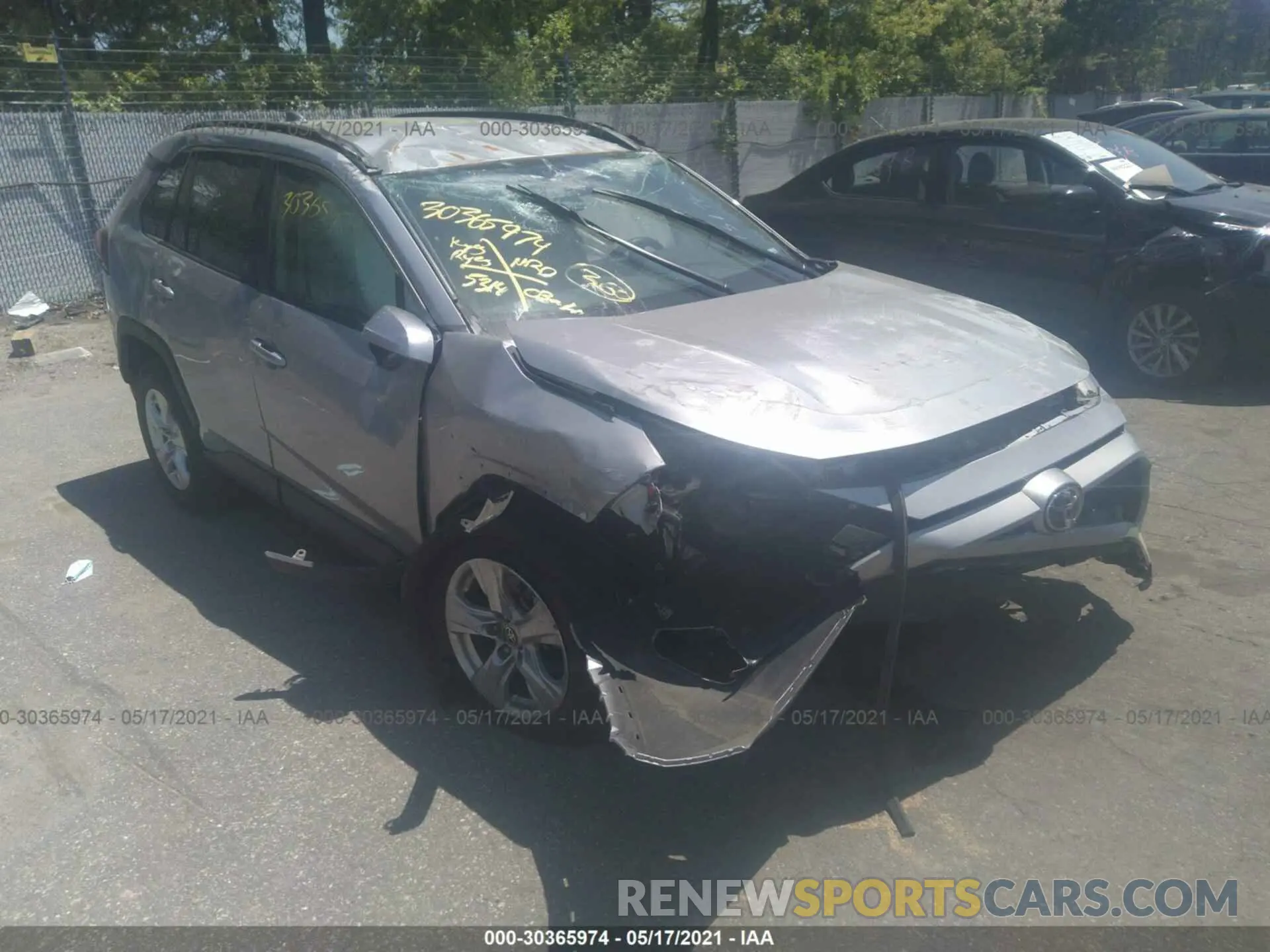 1 Photograph of a damaged car 2T3P1RFVXMC175474 TOYOTA RAV4 2021