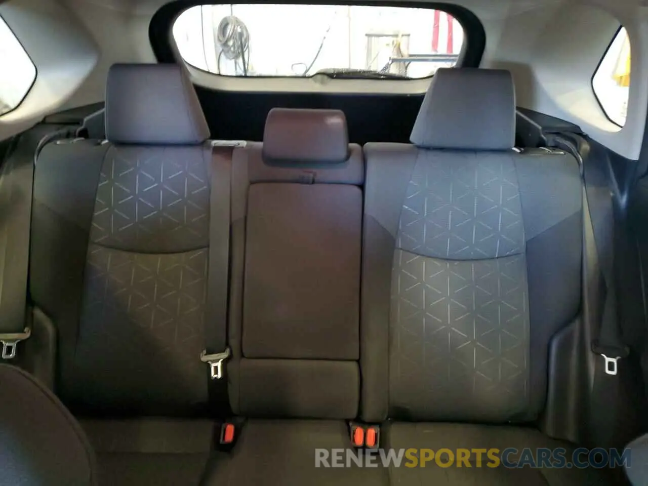 10 Photograph of a damaged car 2T3P1RFVXMC207145 TOYOTA RAV4 2021