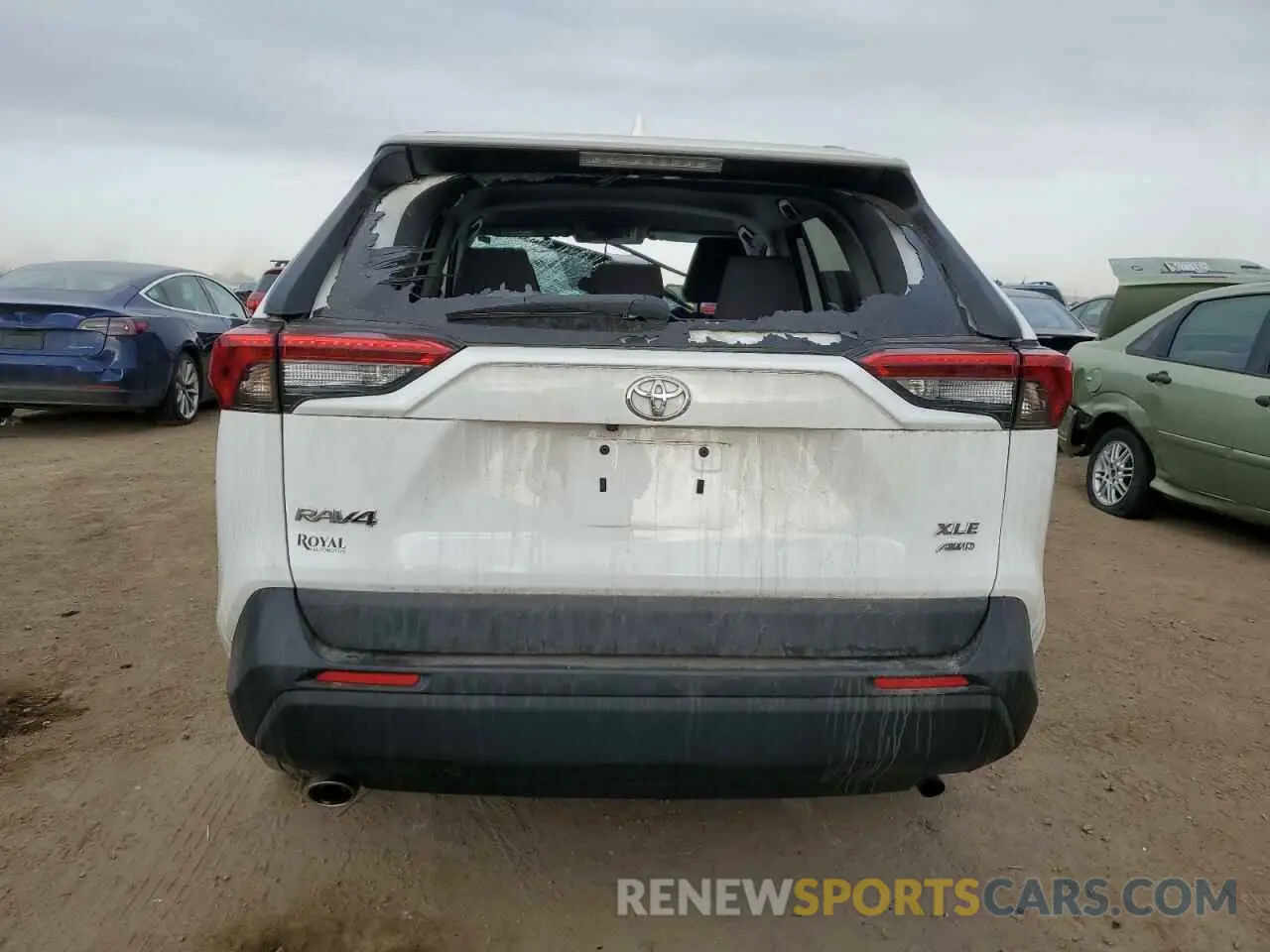 6 Photograph of a damaged car 2T3P1RFVXMC225516 TOYOTA RAV4 2021