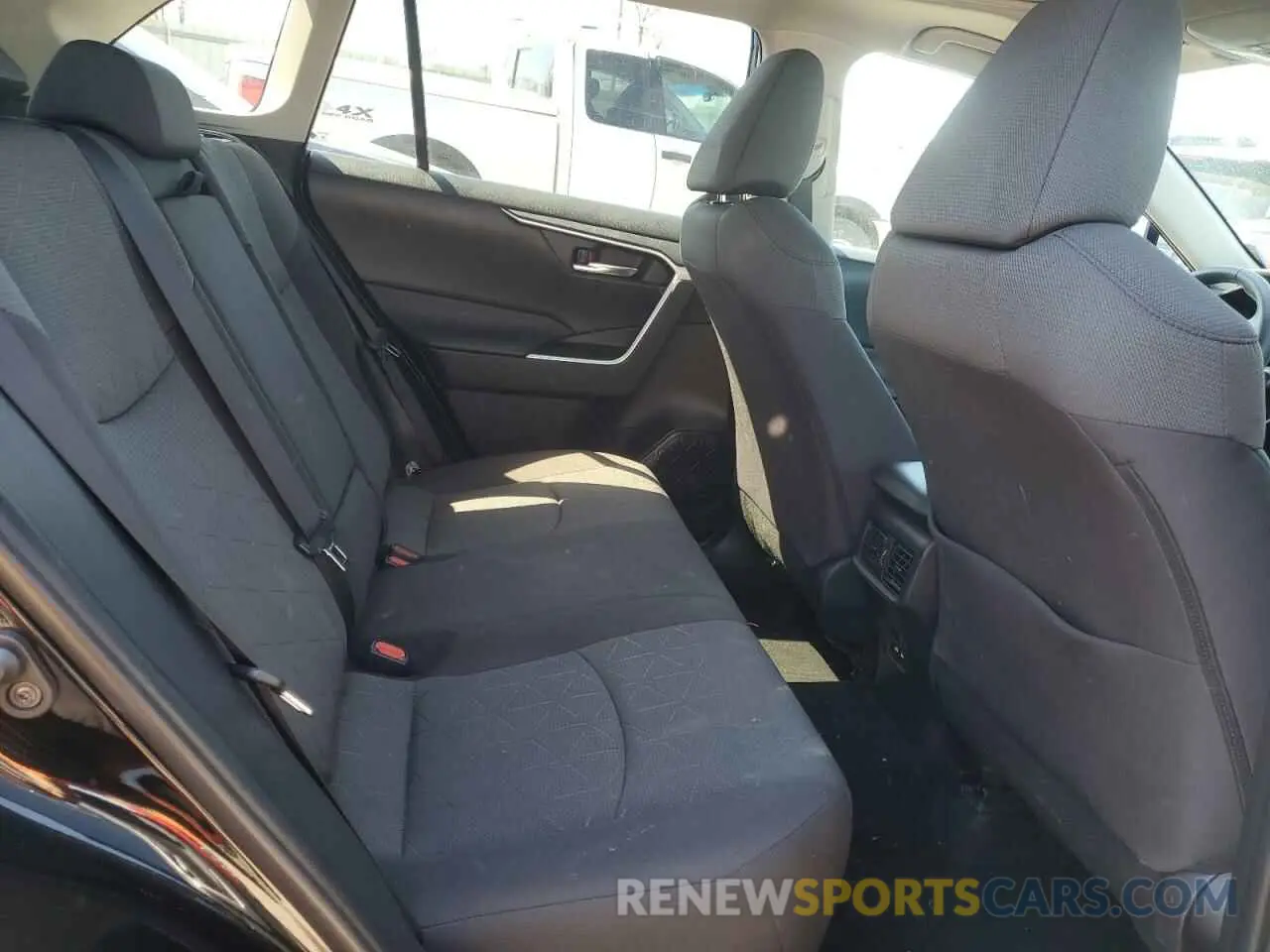 11 Photograph of a damaged car 2T3P1RFVXMC229260 TOYOTA RAV4 2021