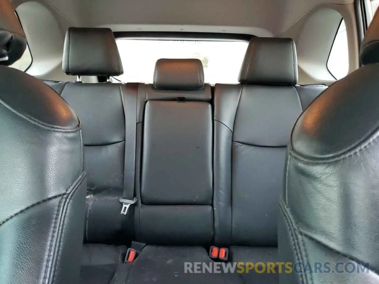10 Фотография поврежденного автомобиля 2T3P1RFVXMC239240 TOYOTA RAV4 2021