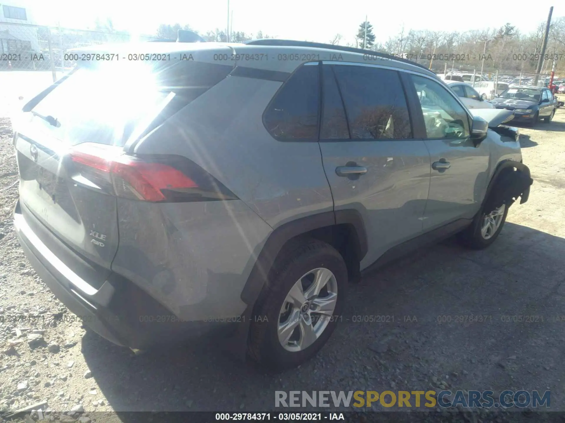 4 Photograph of a damaged car 2T3P1RFVXMW177272 TOYOTA RAV4 2021
