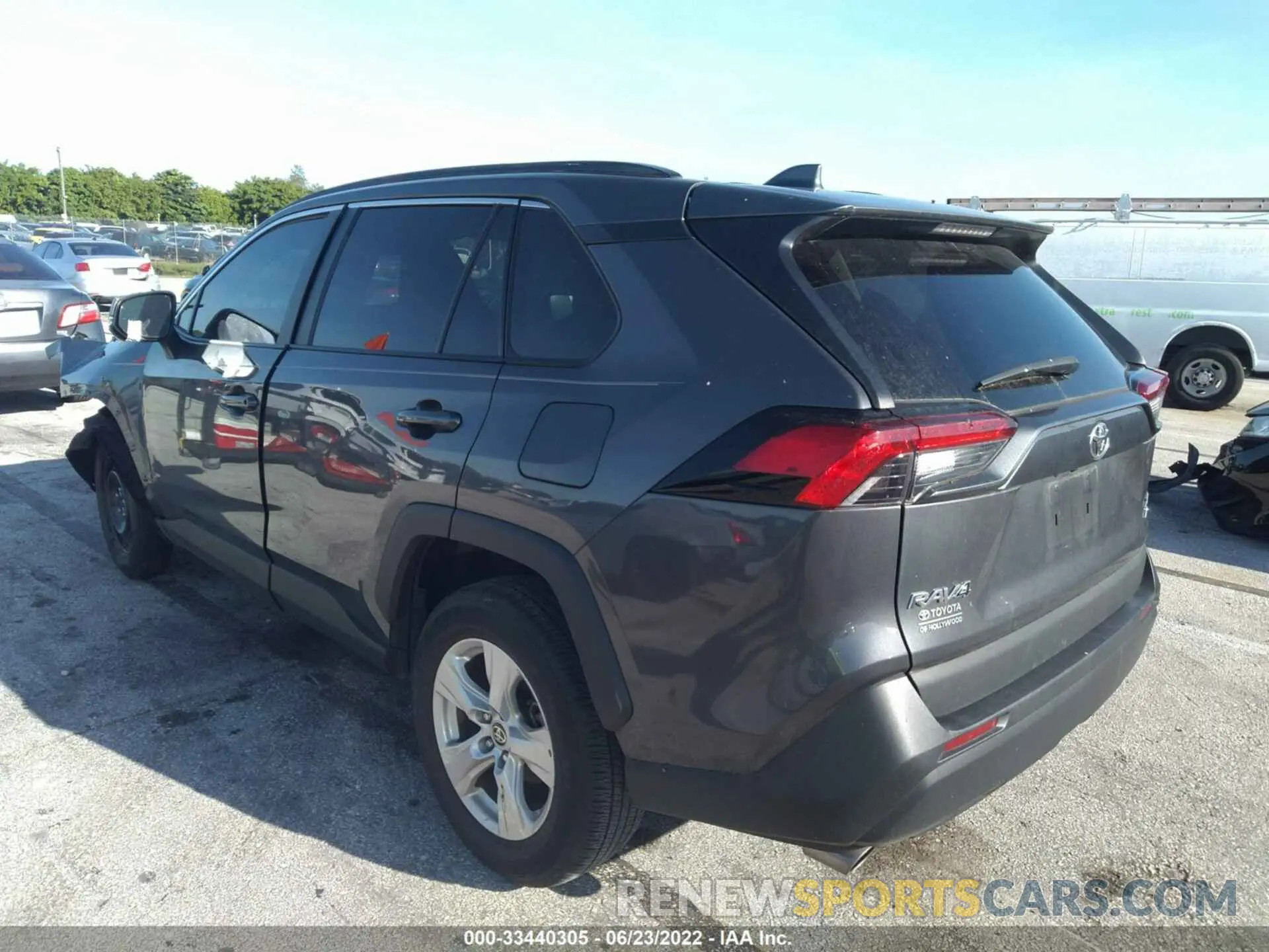 3 Photograph of a damaged car 2T3P1RFVXMW180172 TOYOTA RAV4 2021
