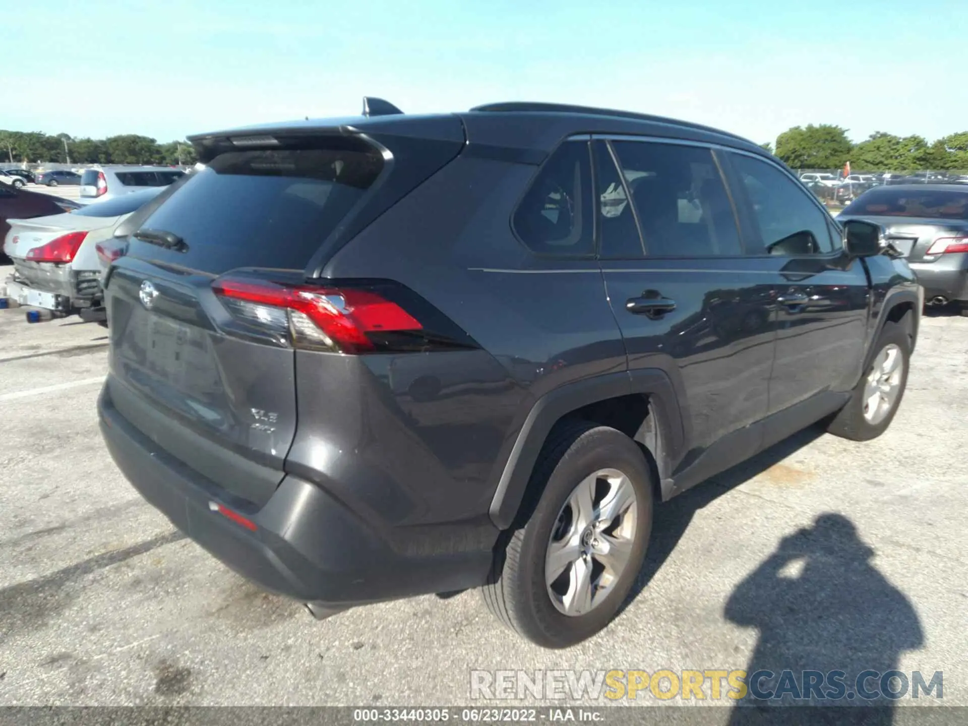 4 Photograph of a damaged car 2T3P1RFVXMW180172 TOYOTA RAV4 2021