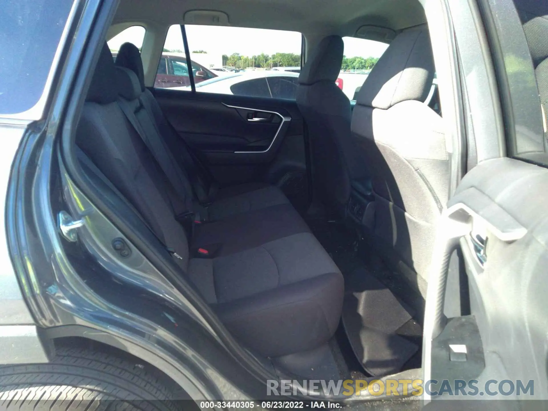 8 Photograph of a damaged car 2T3P1RFVXMW180172 TOYOTA RAV4 2021