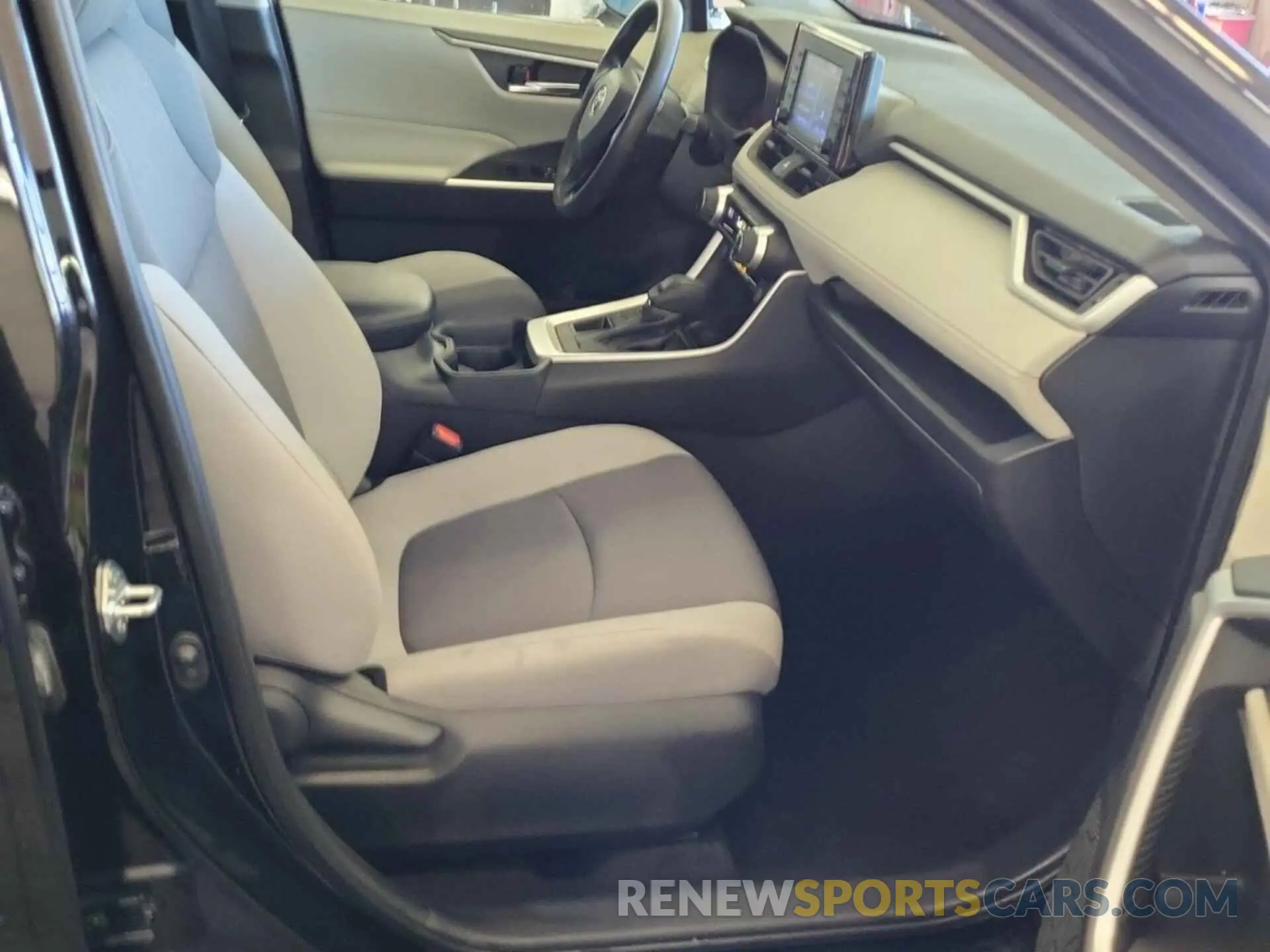 13 Фотография поврежденного автомобиля 2T3P1RFVXMW206169 TOYOTA RAV4 2021