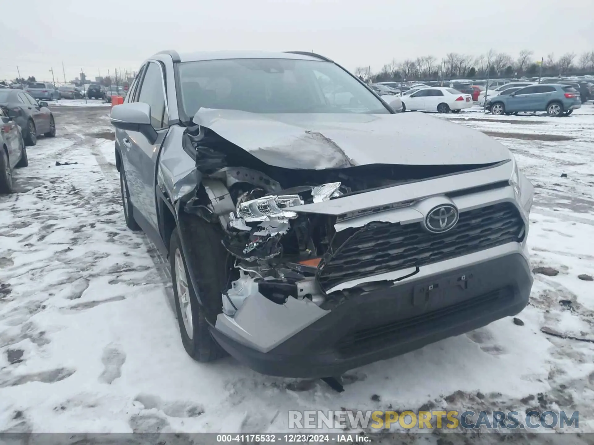 1 Photograph of a damaged car 2T3P1RFVXMW212389 TOYOTA RAV4 2021