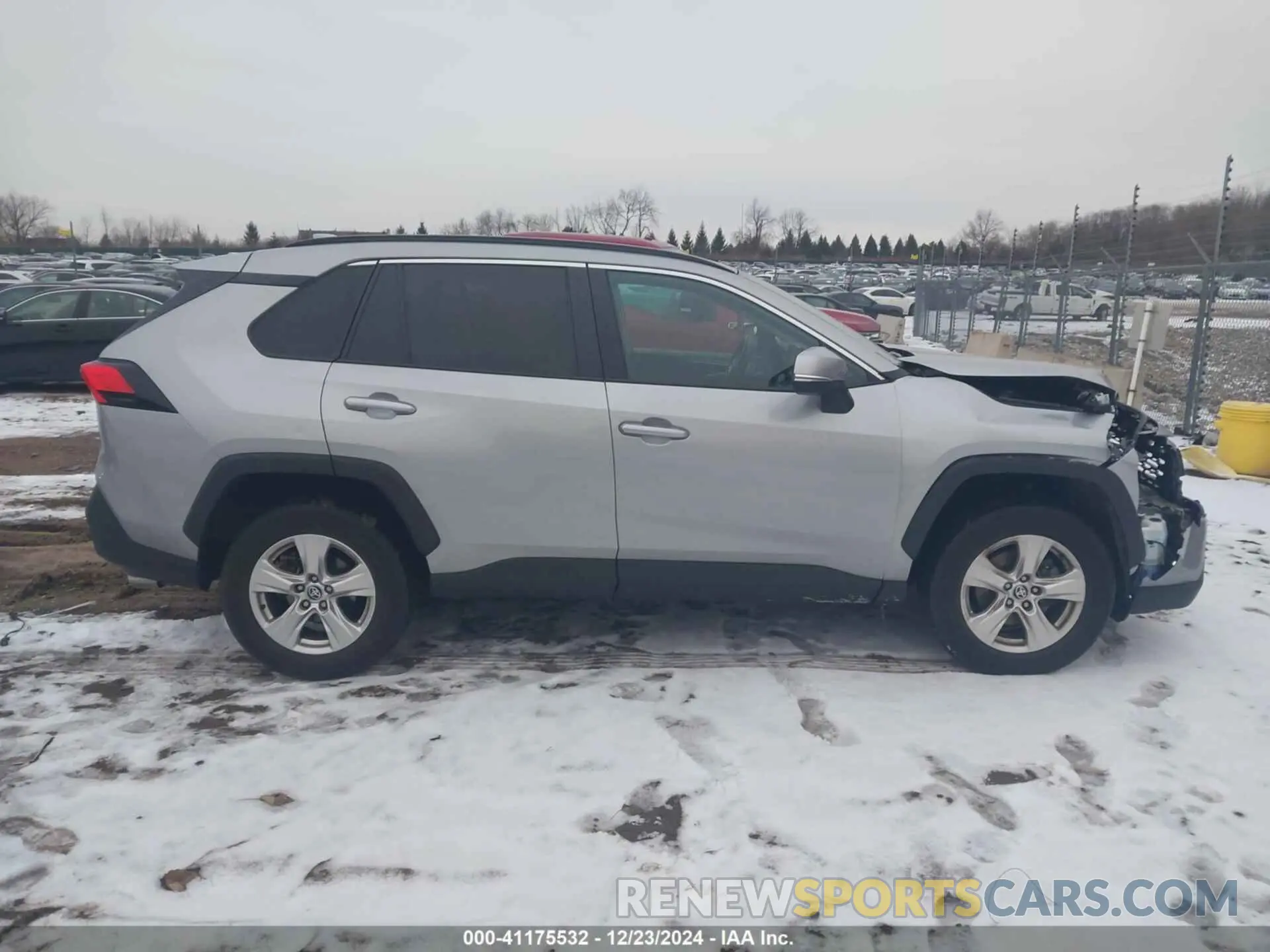 13 Photograph of a damaged car 2T3P1RFVXMW212389 TOYOTA RAV4 2021
