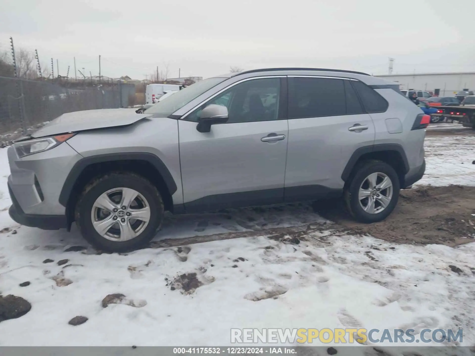 14 Photograph of a damaged car 2T3P1RFVXMW212389 TOYOTA RAV4 2021