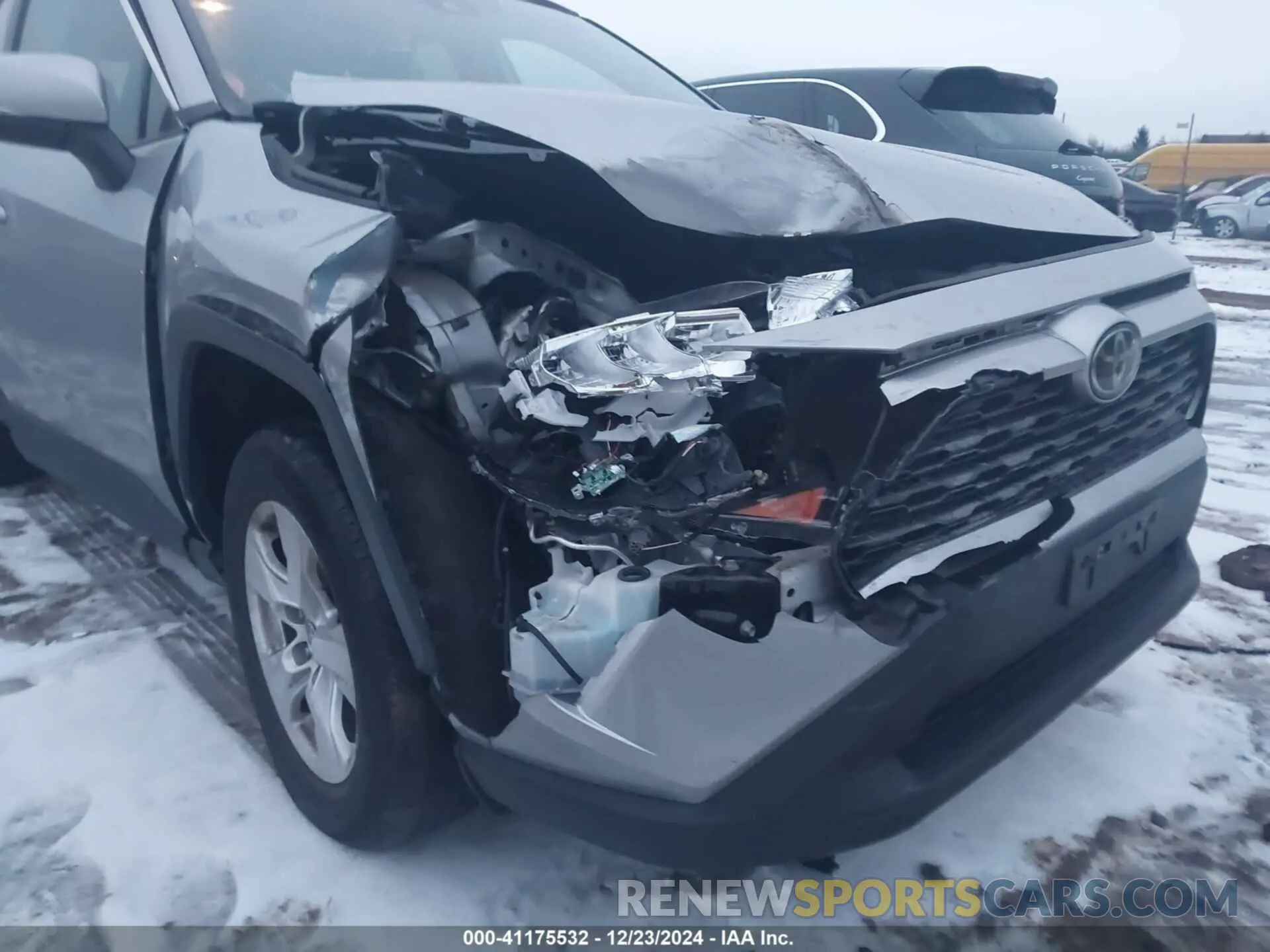 6 Photograph of a damaged car 2T3P1RFVXMW212389 TOYOTA RAV4 2021