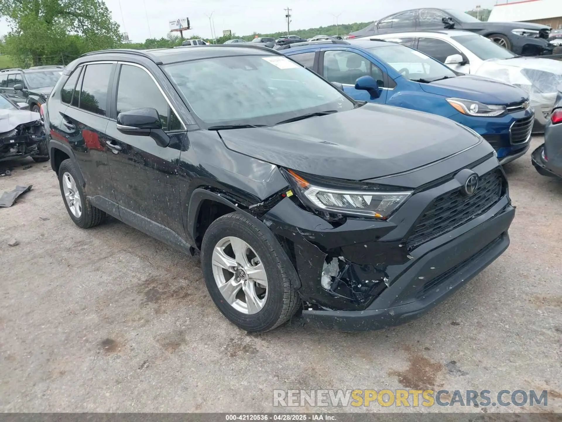 1 Photograph of a damaged car 2T3P1RFVXMW227426 TOYOTA RAV4 2021