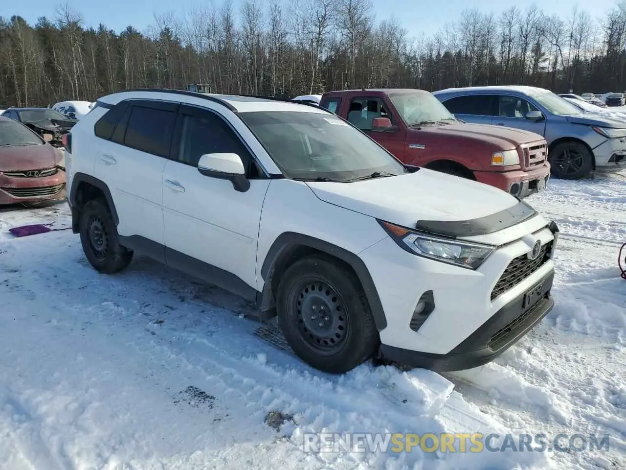 4 Photograph of a damaged car 2T3R1RFV3MC152286 TOYOTA RAV4 2021