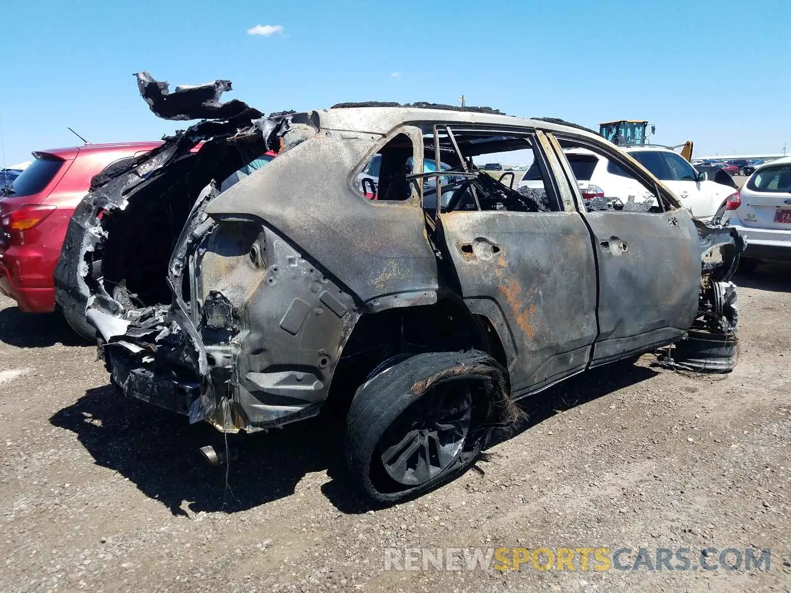 4 Photograph of a damaged car 2T3R1RFV3MC206122 TOYOTA RAV4 2021