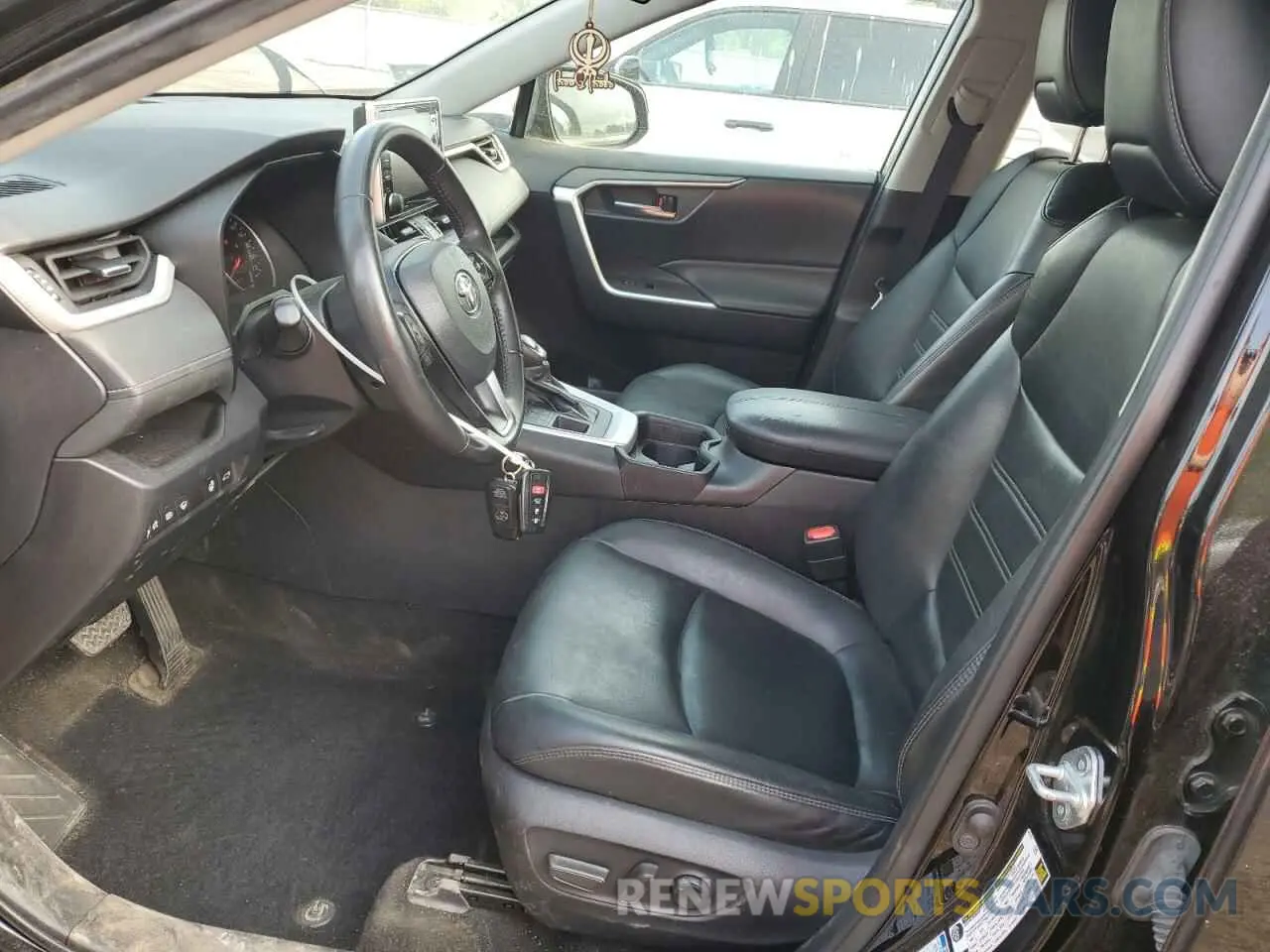 7 Photograph of a damaged car 2T3R1RFV7MC178552 TOYOTA RAV4 2021