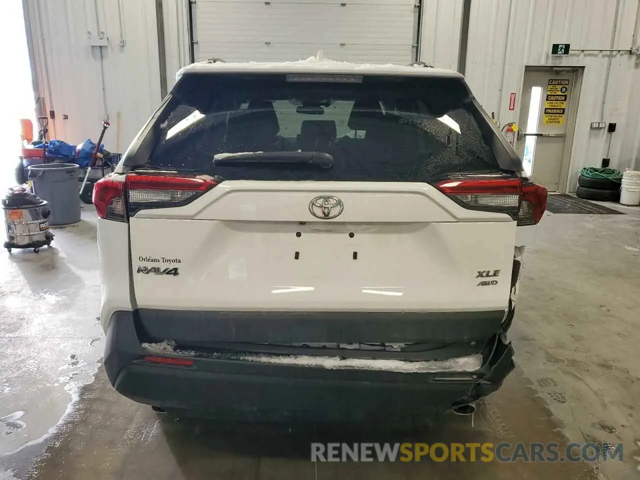 6 Photograph of a damaged car 2T3R1RFV7MW245083 TOYOTA RAV4 2021