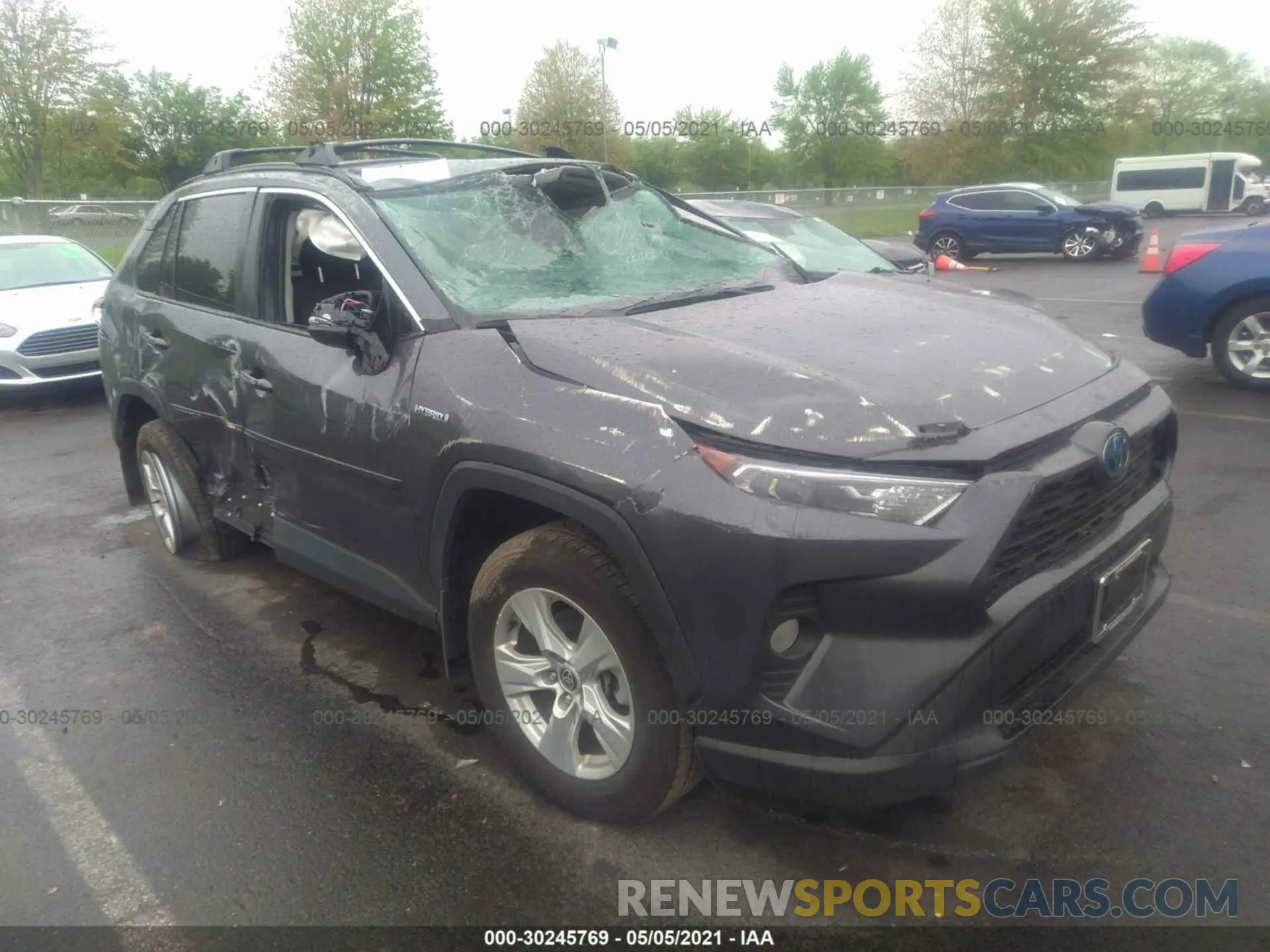 1 Photograph of a damaged car 2T3R6RFV1MW011328 TOYOTA RAV4 2021