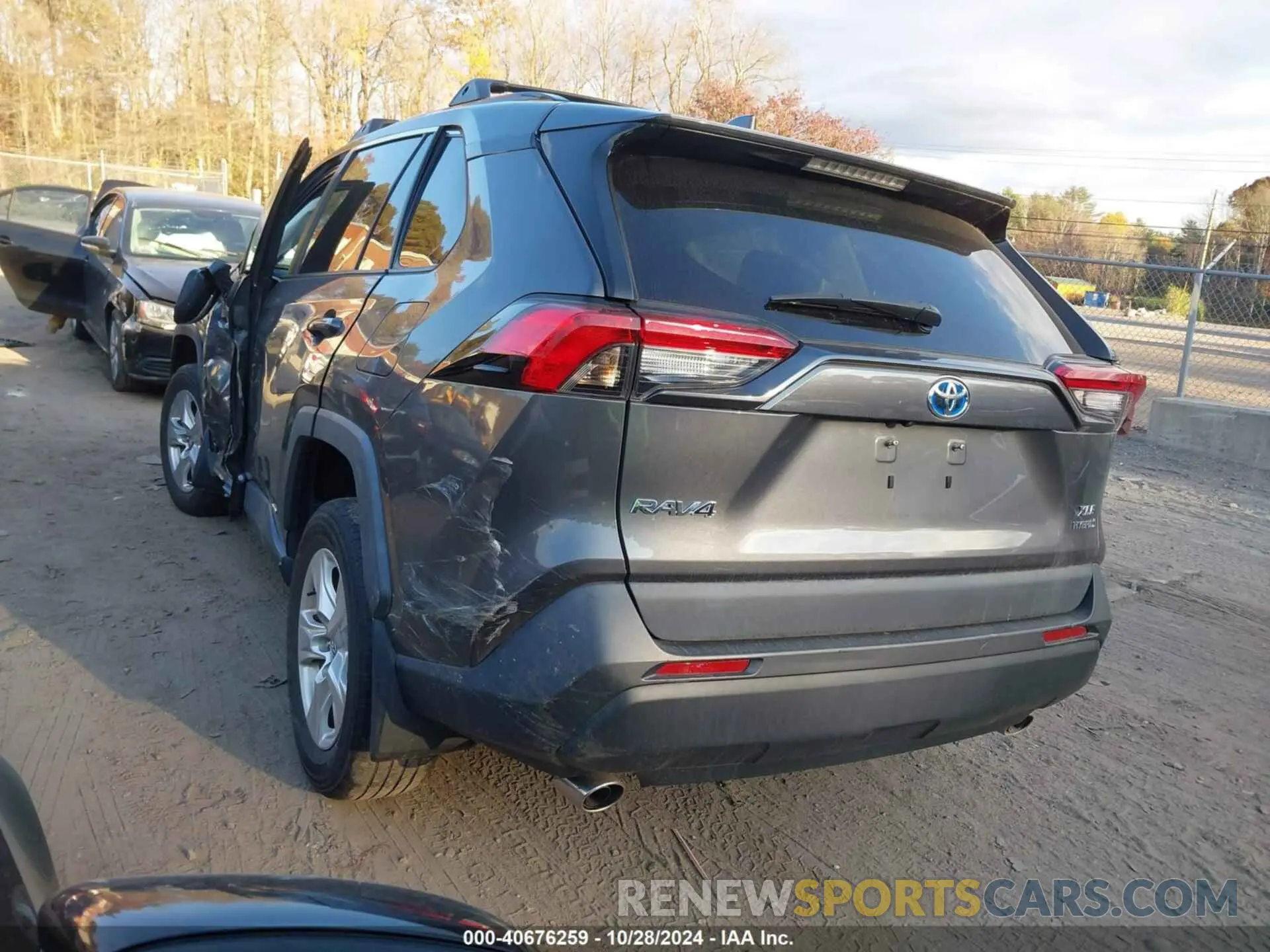 3 Фотография поврежденного автомобиля 2T3R6RFV5MW006312 TOYOTA RAV4 2021