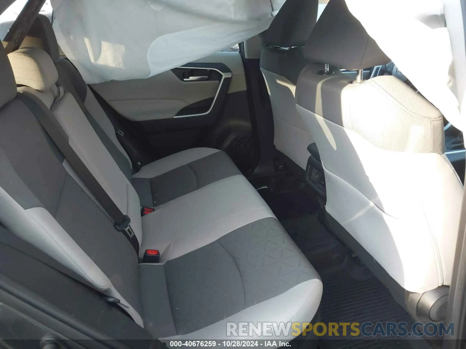 8 Фотография поврежденного автомобиля 2T3R6RFV5MW006312 TOYOTA RAV4 2021