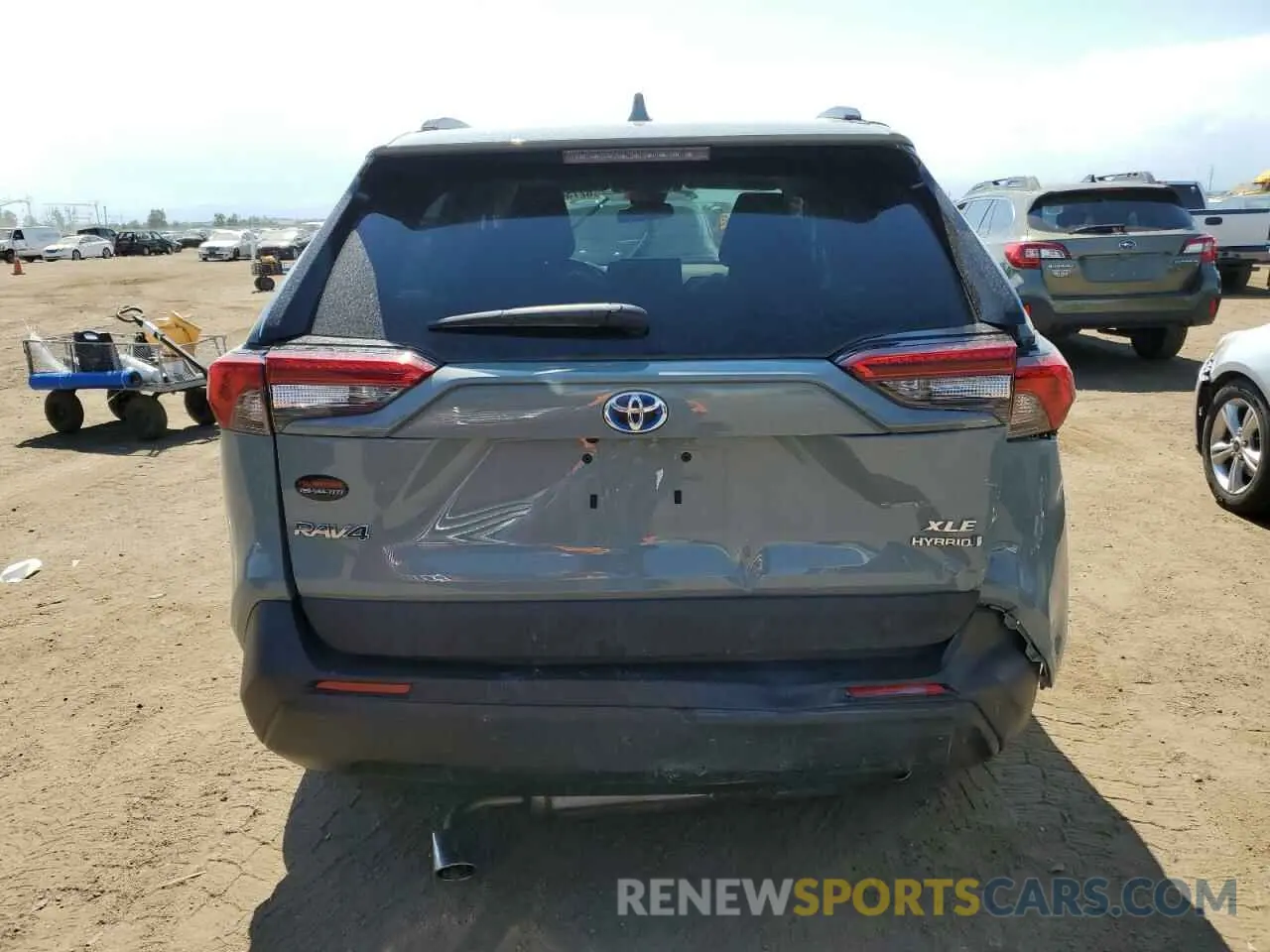 6 Photograph of a damaged car 2T3R6RFV6MW014967 TOYOTA RAV4 2021
