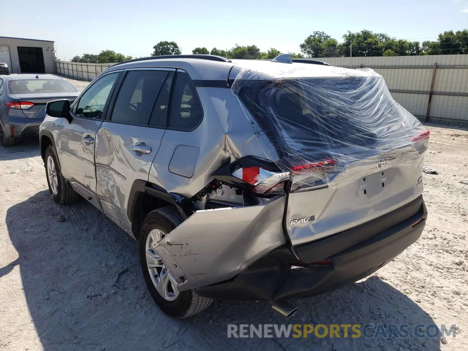 3 Фотография поврежденного автомобиля 2T3R6RFVXMW005219 TOYOTA RAV4 2021