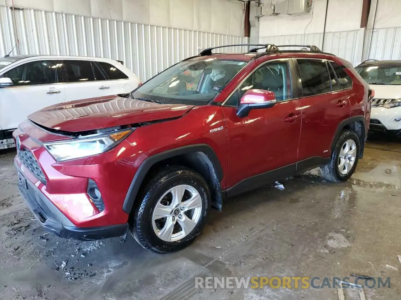 1 Photograph of a damaged car 2T3RWRFV2MW126651 TOYOTA RAV4 2021