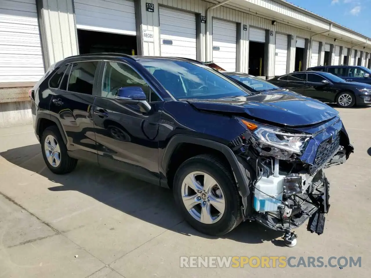 4 Photograph of a damaged car 2T3RWRFV4MW125596 TOYOTA RAV4 2021