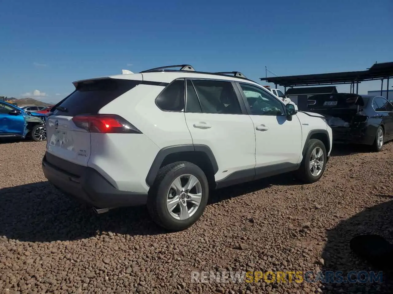 3 Photograph of a damaged car 2T3RWRFV9MW115999 TOYOTA RAV4 2021