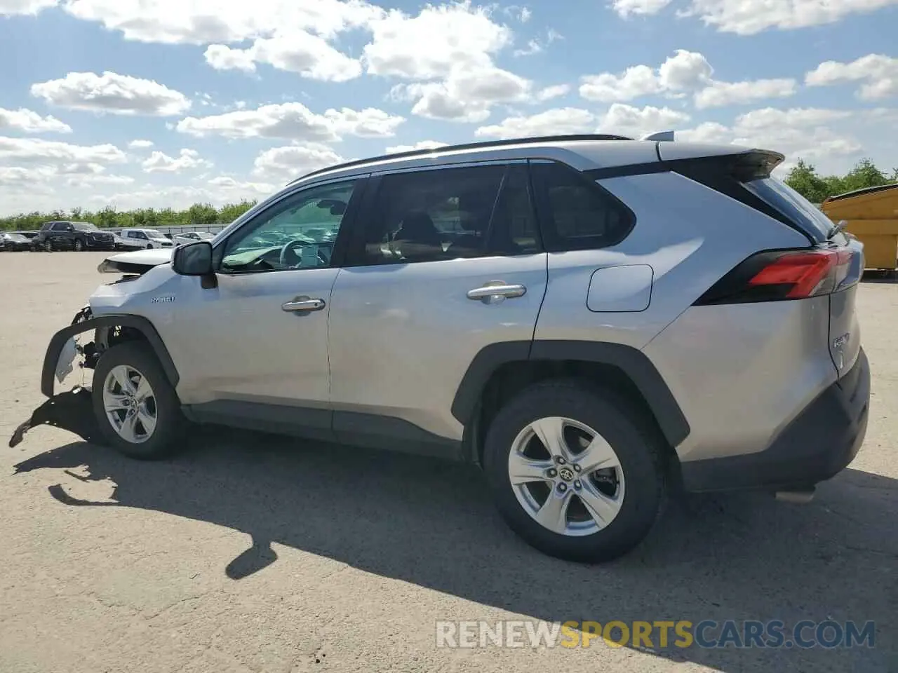2 Photograph of a damaged car 2T3RWRFV9MW121785 TOYOTA RAV4 2021