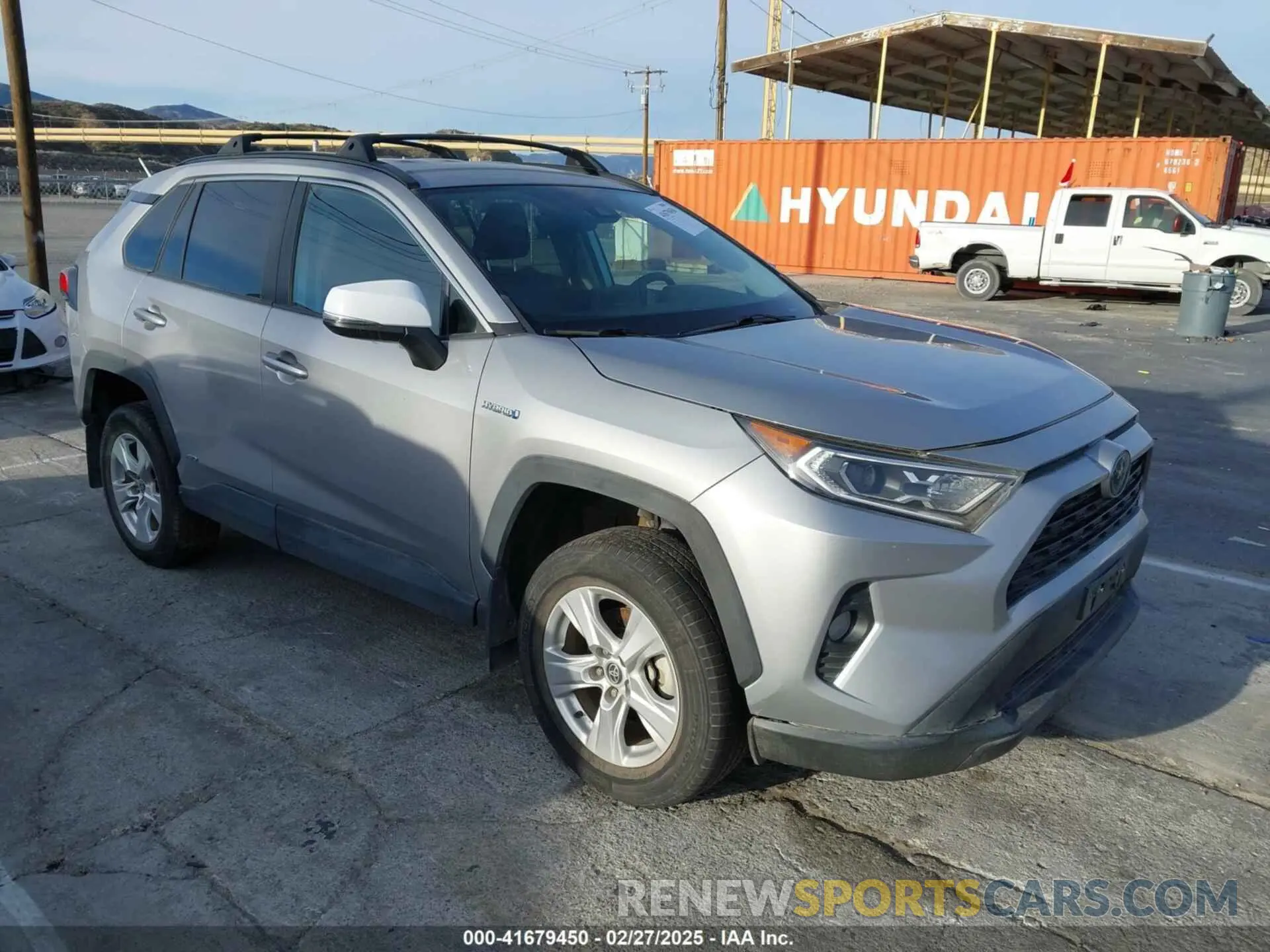 1 Photograph of a damaged car 2T3RWRFVXMW118877 TOYOTA RAV4 2021
