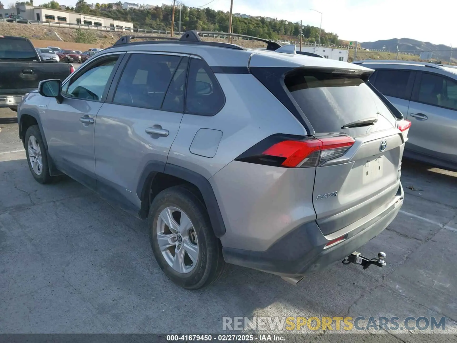 3 Photograph of a damaged car 2T3RWRFVXMW118877 TOYOTA RAV4 2021