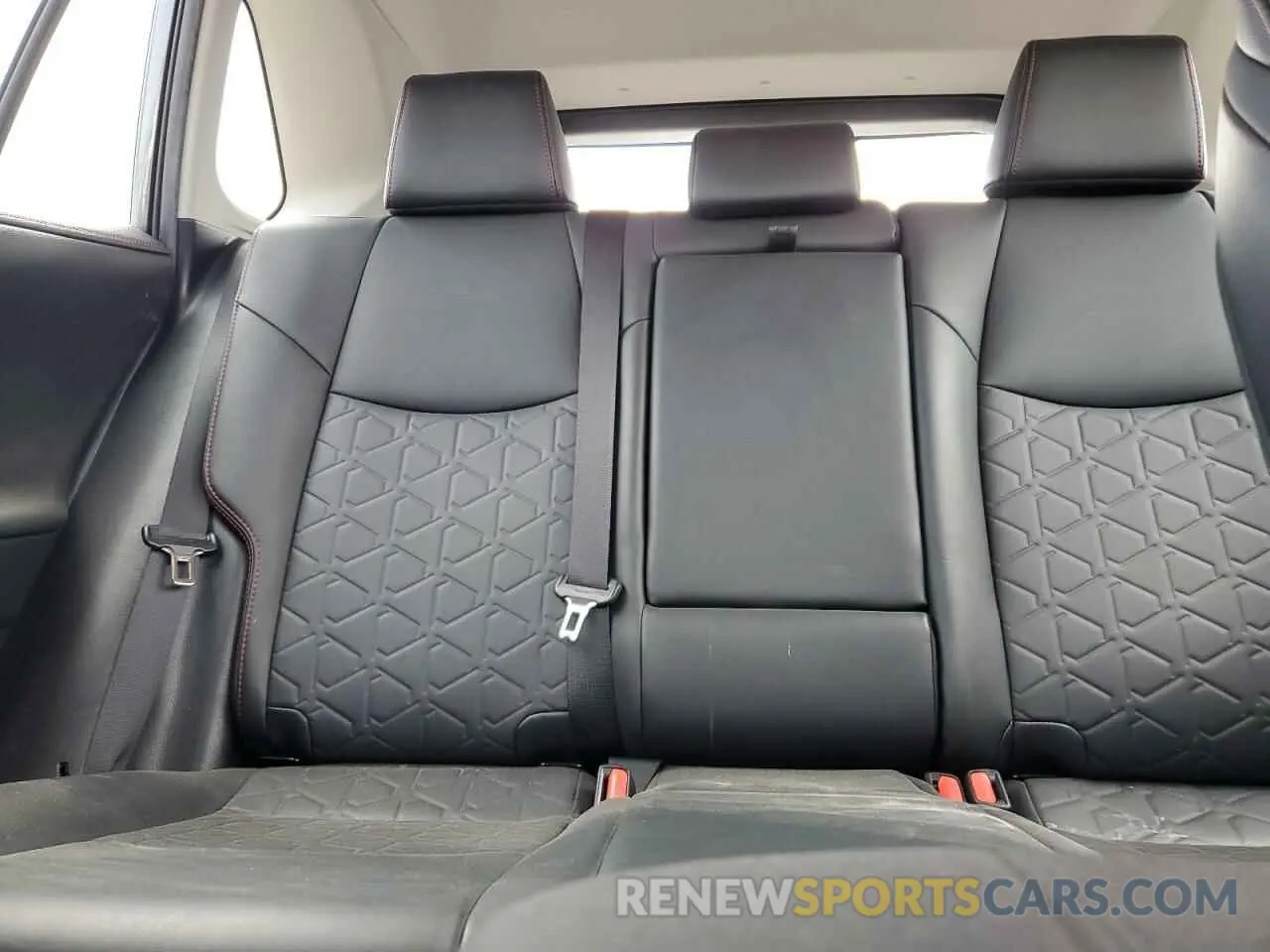 10 Фотография поврежденного автомобиля 2T3S1RFV1MW167370 TOYOTA RAV4 2021