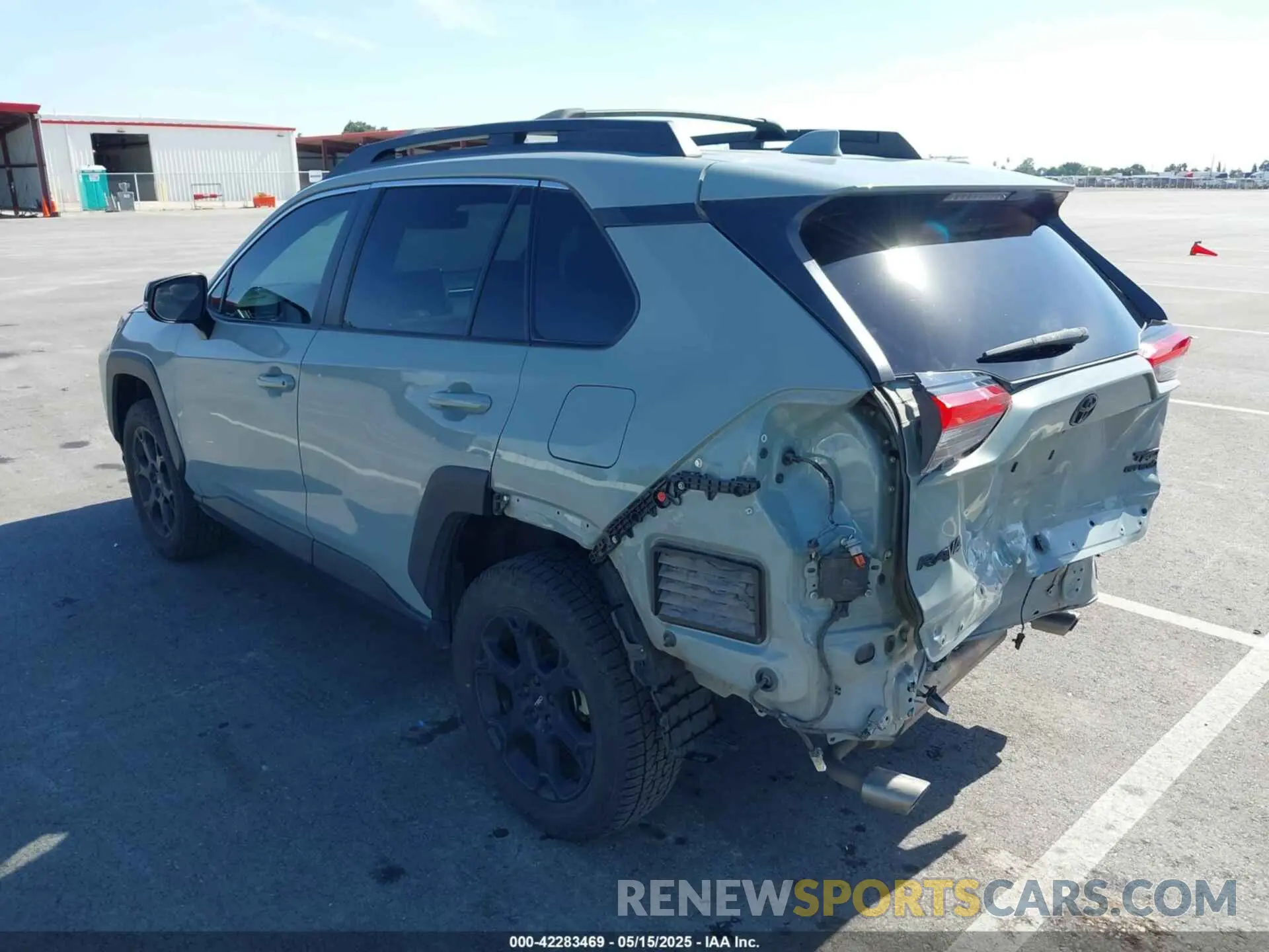 3 Фотография поврежденного автомобиля 2T3S1RFV9MW156892 TOYOTA RAV4 2021