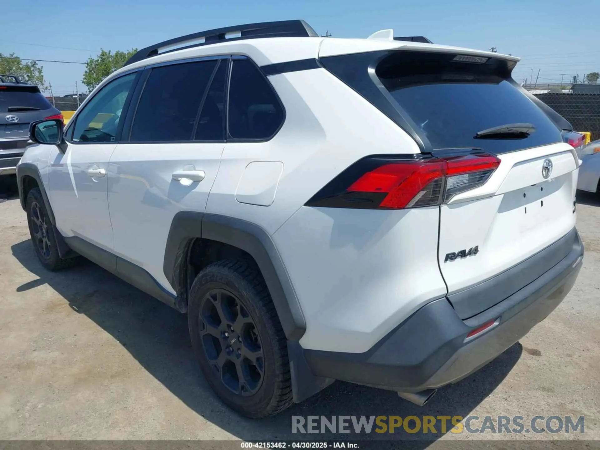 3 Фотография поврежденного автомобиля 2T3S1RFV9MW172896 TOYOTA RAV4 2021