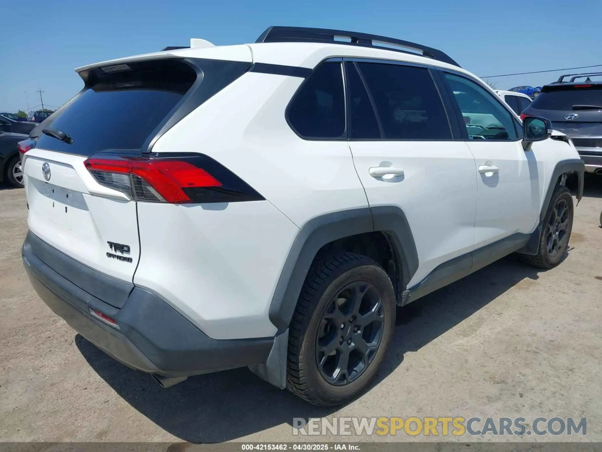 4 Фотография поврежденного автомобиля 2T3S1RFV9MW172896 TOYOTA RAV4 2021