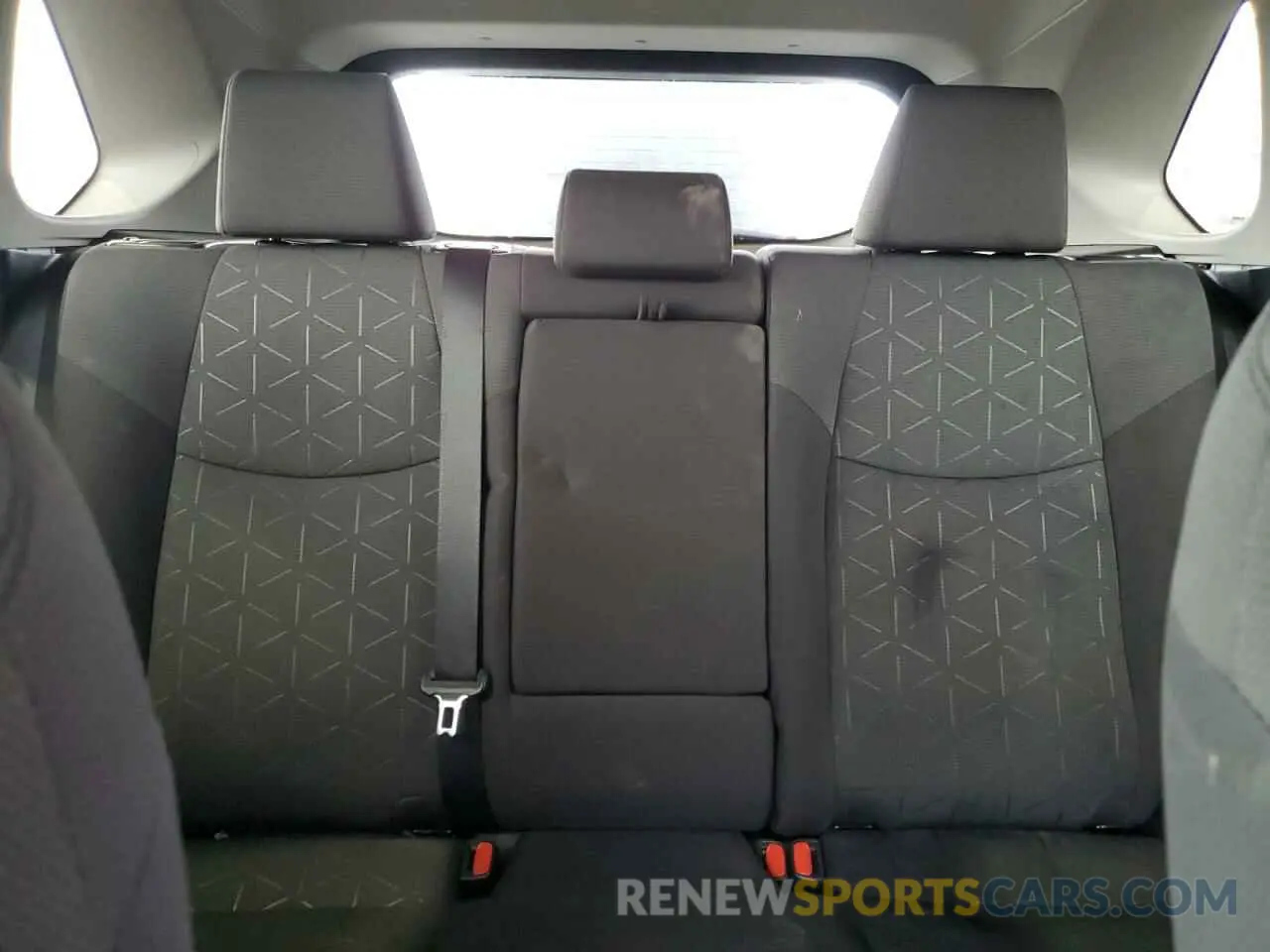 10 Фотография поврежденного автомобиля 2T3W1RFV0MC119619 TOYOTA RAV4 2021